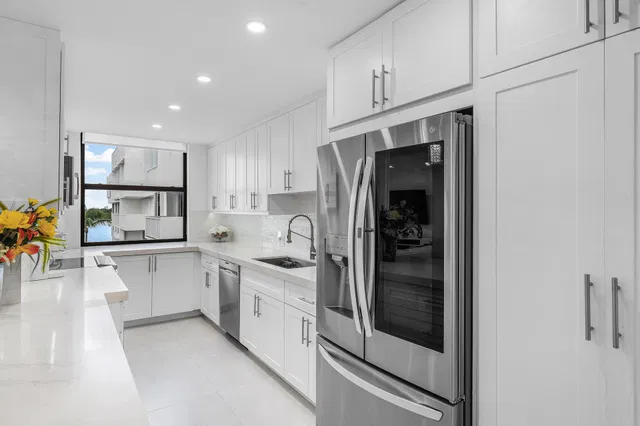 2860 S Ocean Palm Beach Unit Unit 512 photo 8