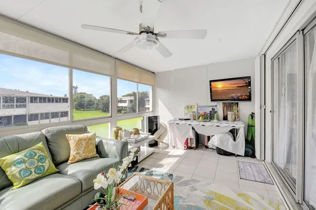 Unit 203 photo 7