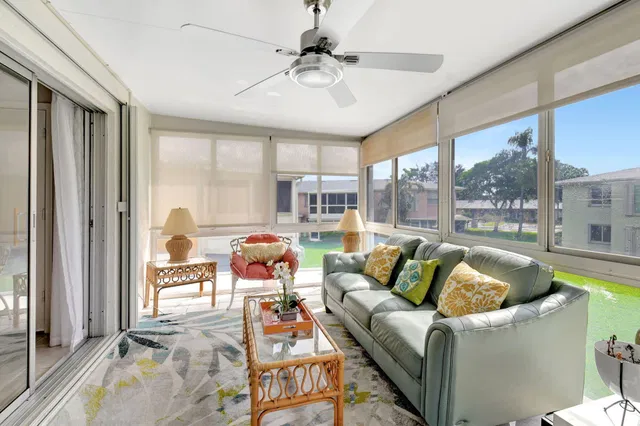  Unit 203 photo 8