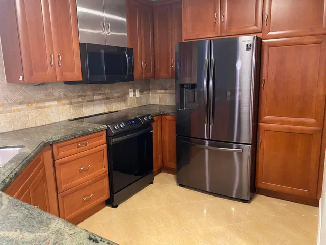 Unit 205 photo 12