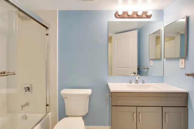 Unit 205 photo 30