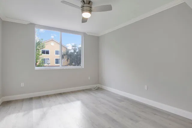 Unit 205 photo 31