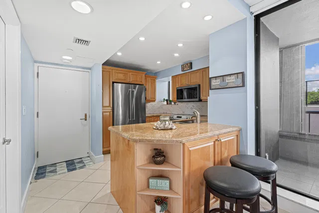 Singer Island Unit 3N photo 4