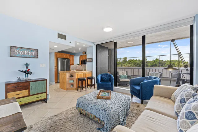 Singer Island Unit 3N photo 9