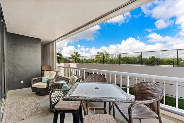 Singer Island Unit 3N photo 11