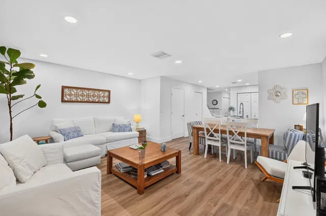 Residence photo 8