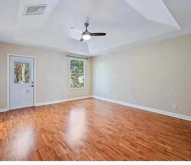 Residence photo 7