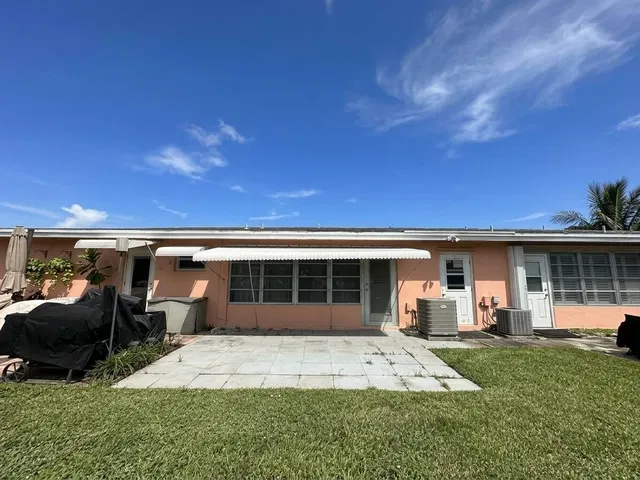 Unit C photo 12