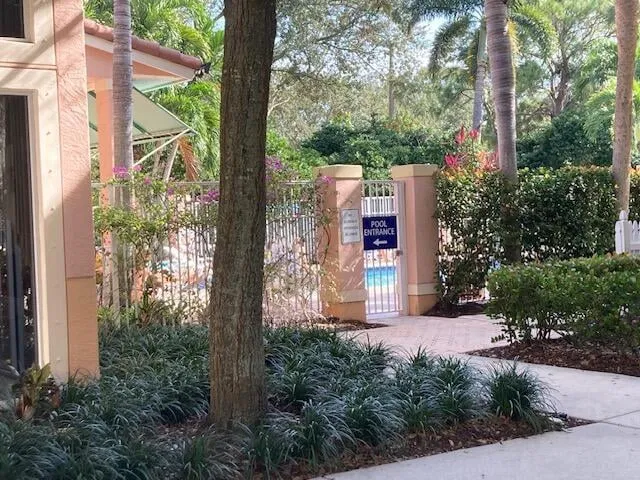  Unit 11 photo 10