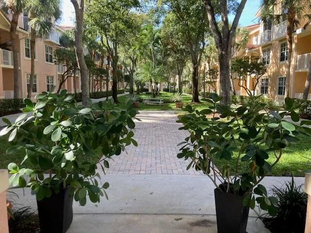  Unit 11 photo 17