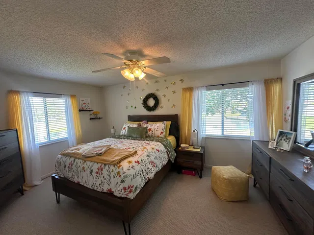 Unit C-2 photo 11