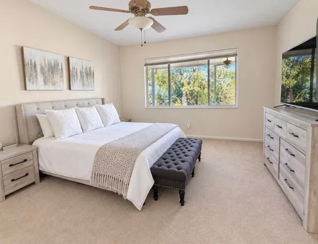 Residence photo 2