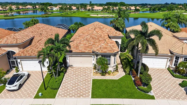 Residence photo 2