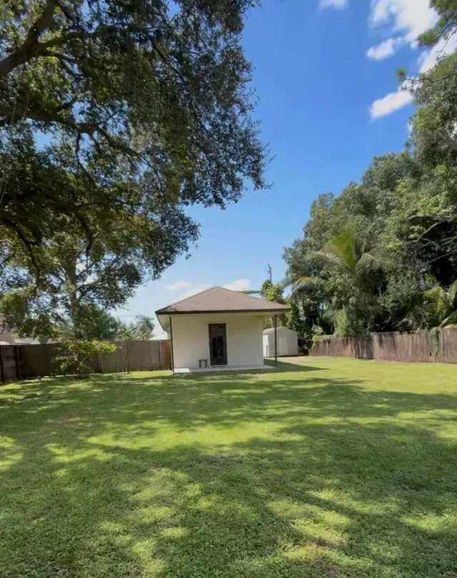 Residence photo 3