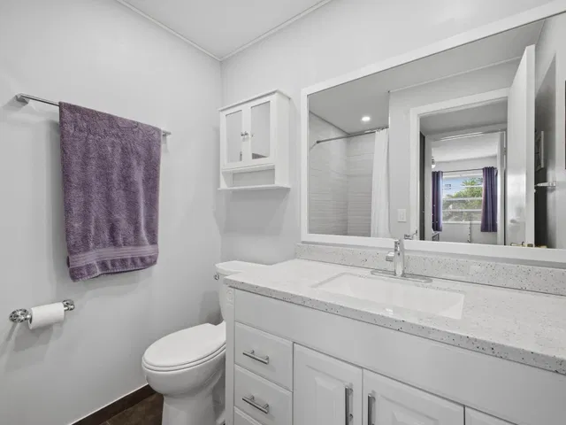  Unit 461 photo 8