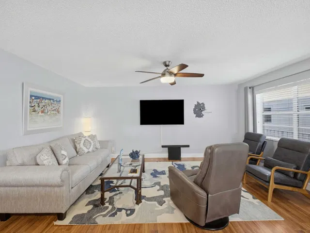  Unit 461 photo 14