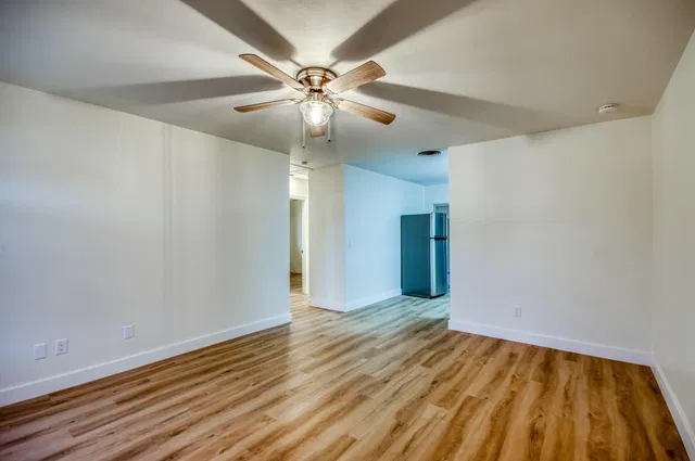 Residence photo 4
