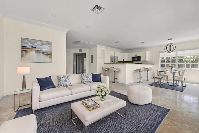 West Palm Beach Residence photo 8