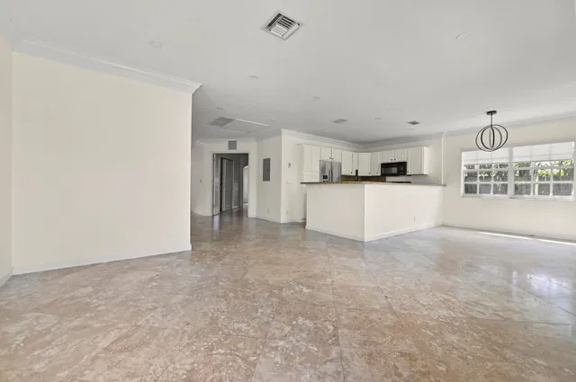 West Palm Beach Residence photo 9