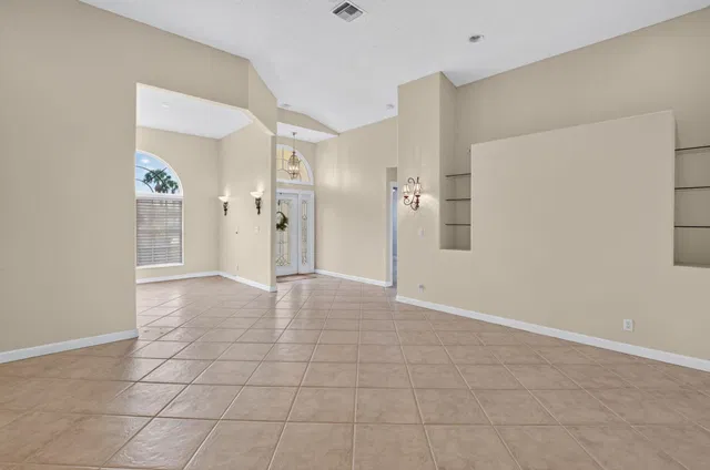 Residence photo 3