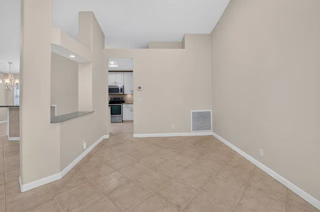 Residence photo 6