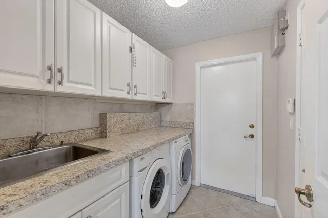Residence photo 15