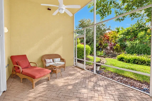 Residence photo 29