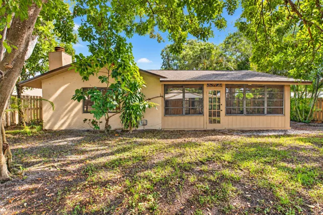 Residence photo 9