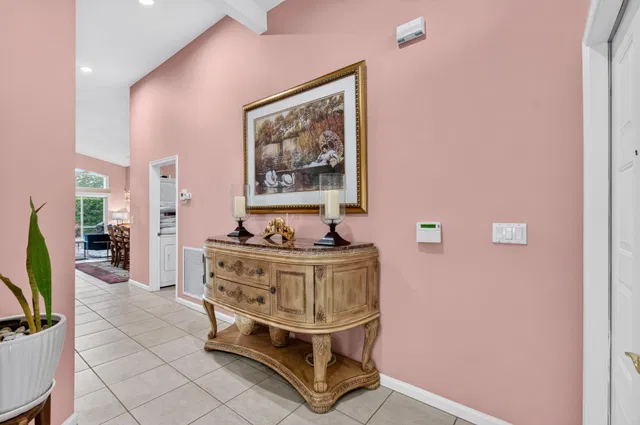 Residence photo 5