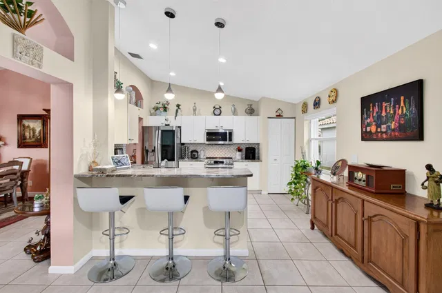  Residence photo 22