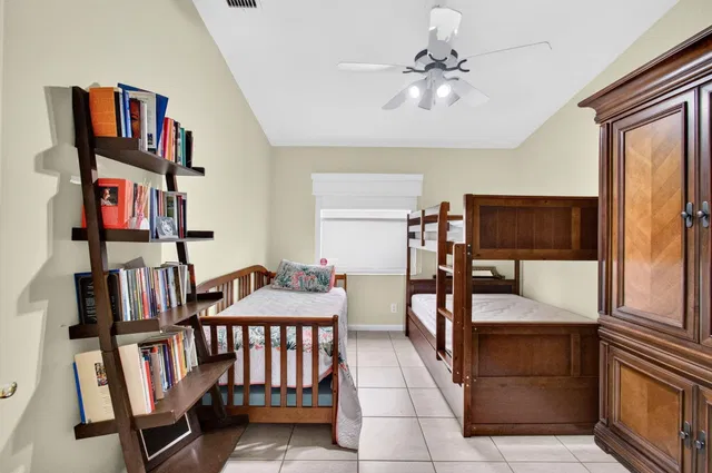  Residence photo 42