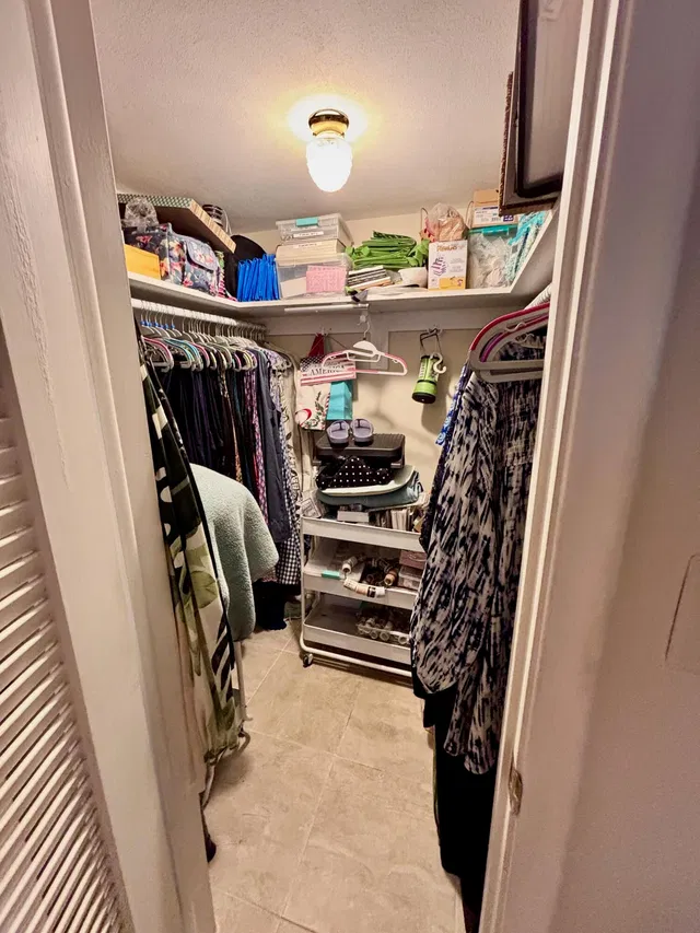 Unit B208 photo 12