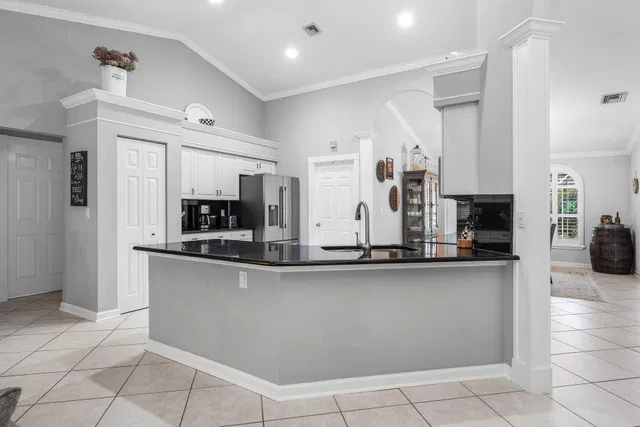 Residence photo 12