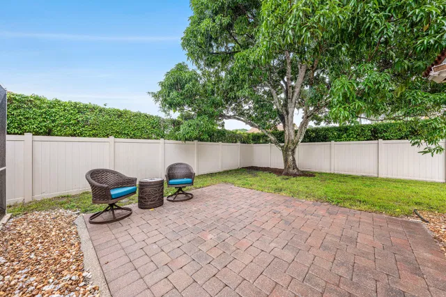 Residence photo 31