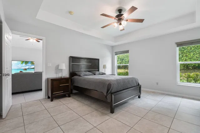 Residence photo 12