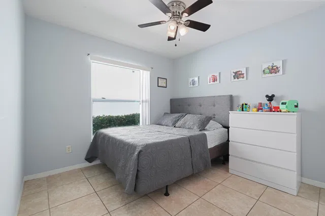 Residence photo 25