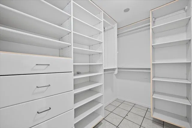 Unit 526 photo 24
