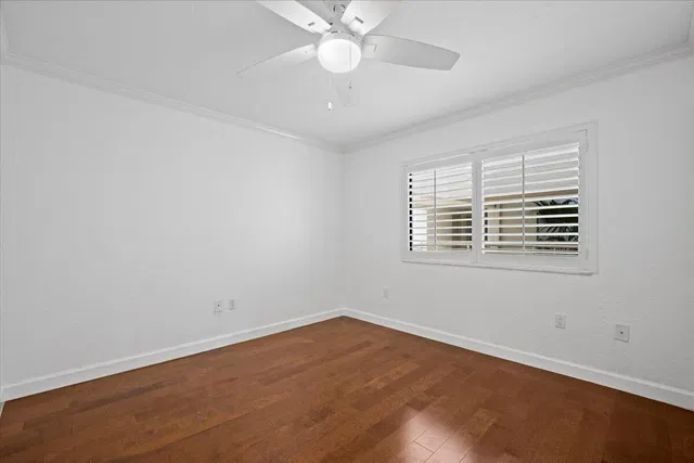Unit 526 photo 27