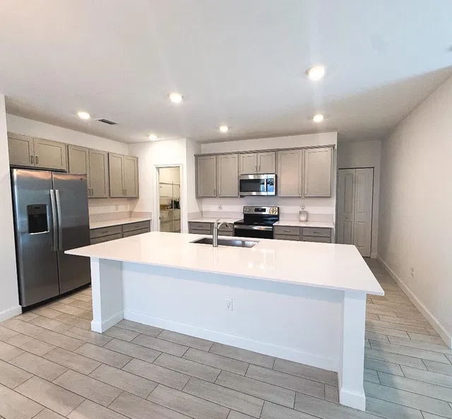 Residence photo 4