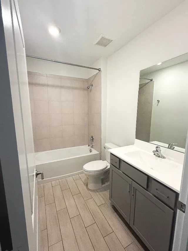 Residence photo 5