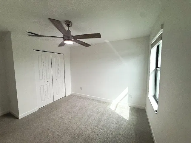 Residence photo 15