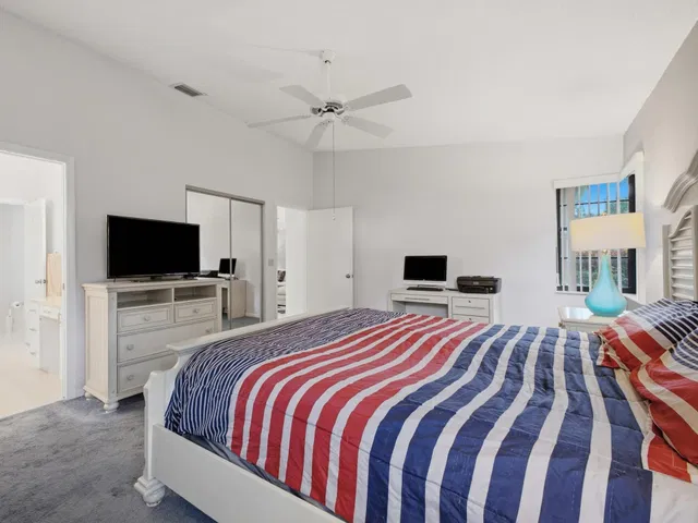 Residence photo 10
