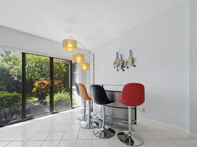 Residence photo 13