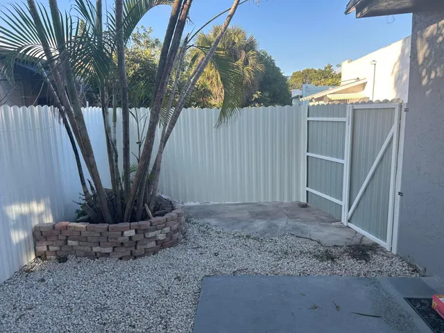 West Palm Beach Residence photo 24
