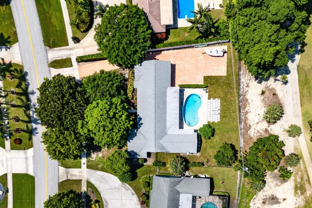 North Palm Beach Country Club Residence photo 35