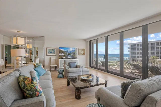 Sloan's Curve Palm Beach Unit 307N photo 5