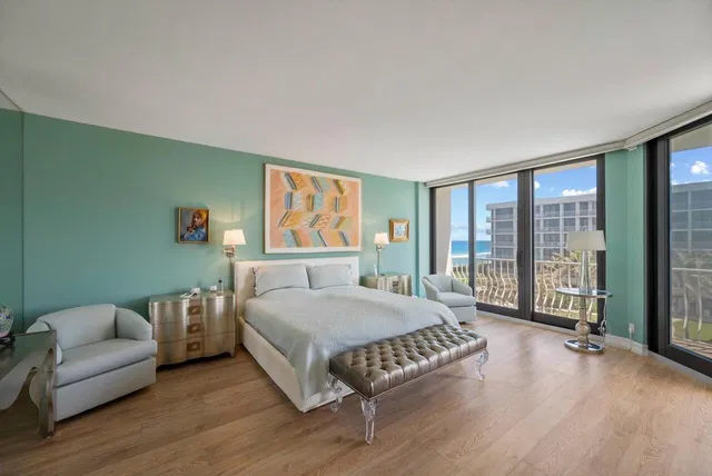 Sloan's Curve Palm Beach Unit 307N photo 8