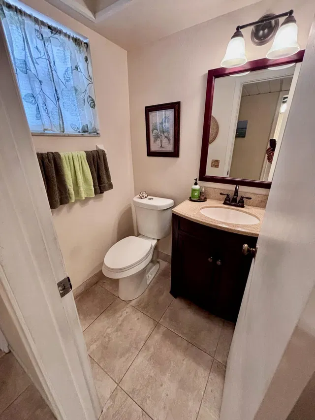 Unit B208 photo 10