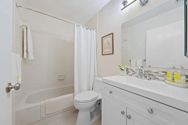 Unit 42 photo 12