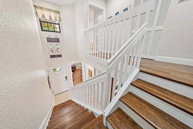 Unit 42 photo 22